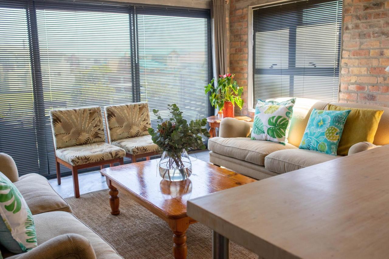 Stay At Friends Bettyʼs Bay Eksteriør bilde