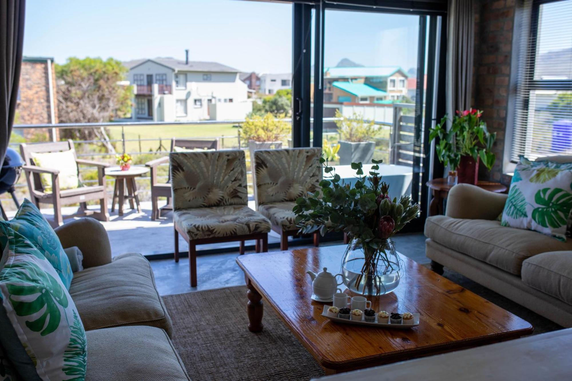 Stay At Friends Bettyʼs Bay Rom bilde